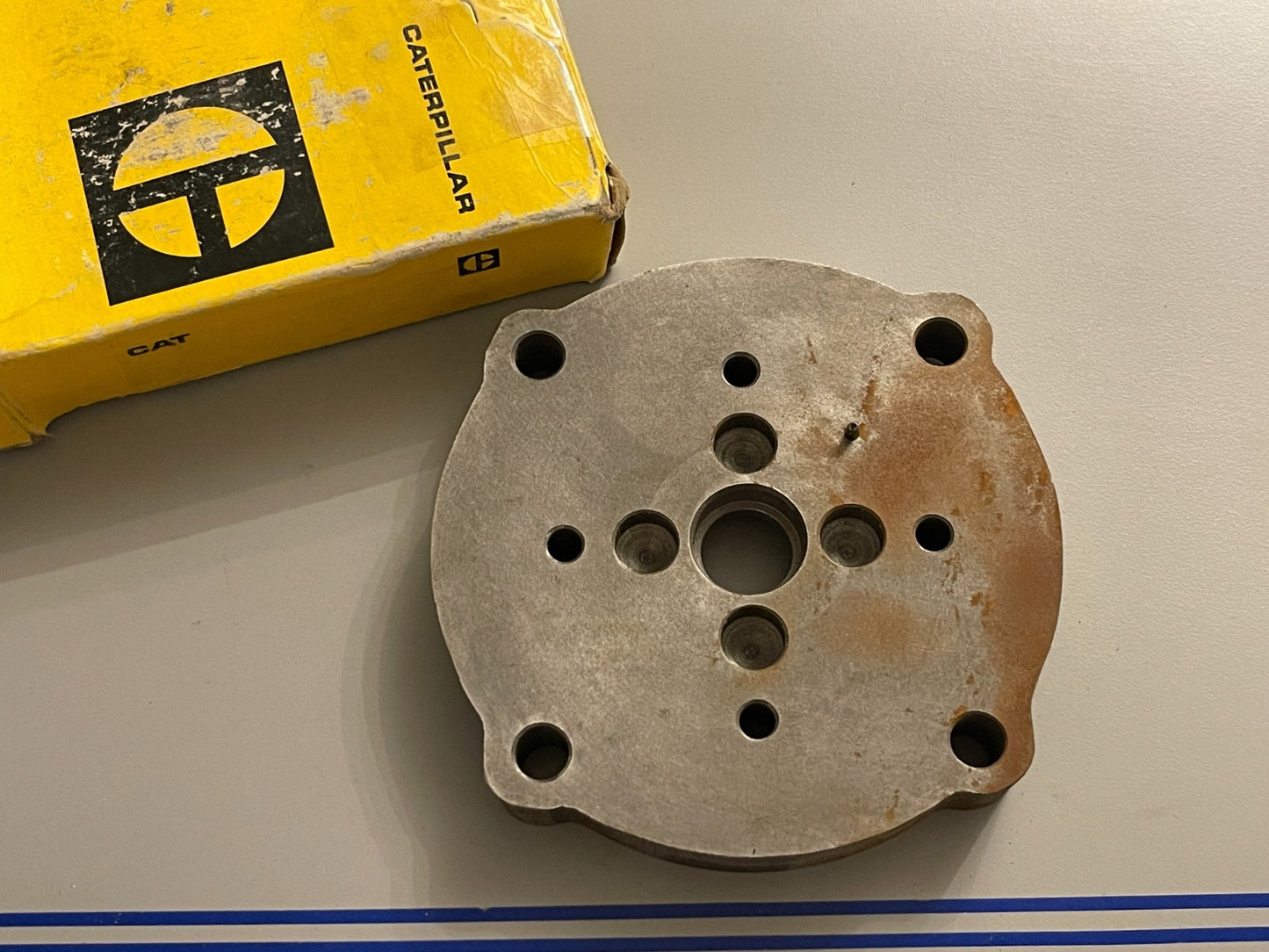 NEW OEM 8P-7613 CAT Caterpillar Plate 0720