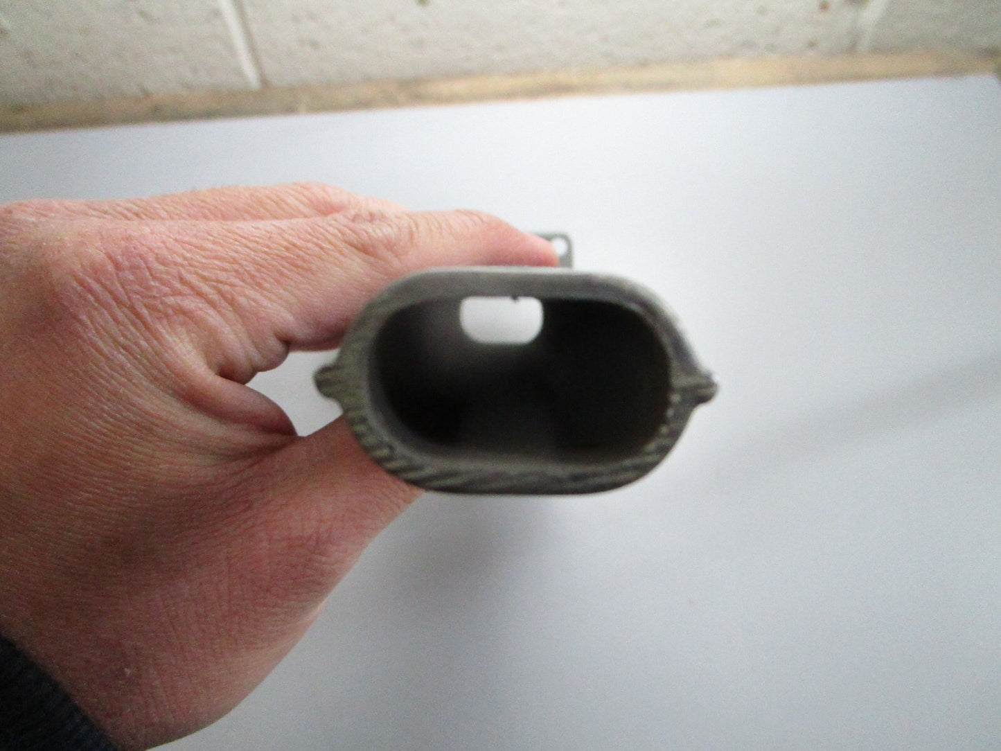 *NEW OEM* 0820 OMC Johnson Evinrude Exhaust Tube 324605 0324605