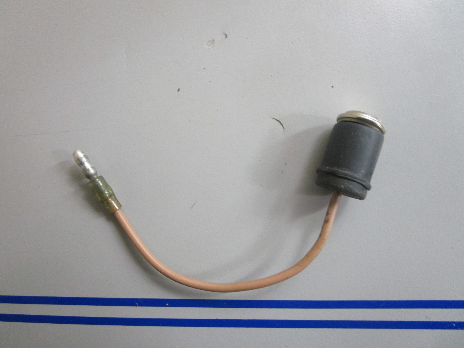*NEW OEM* 0810 OMC Johnson Evinrude Temperature Switch 584589 0584589