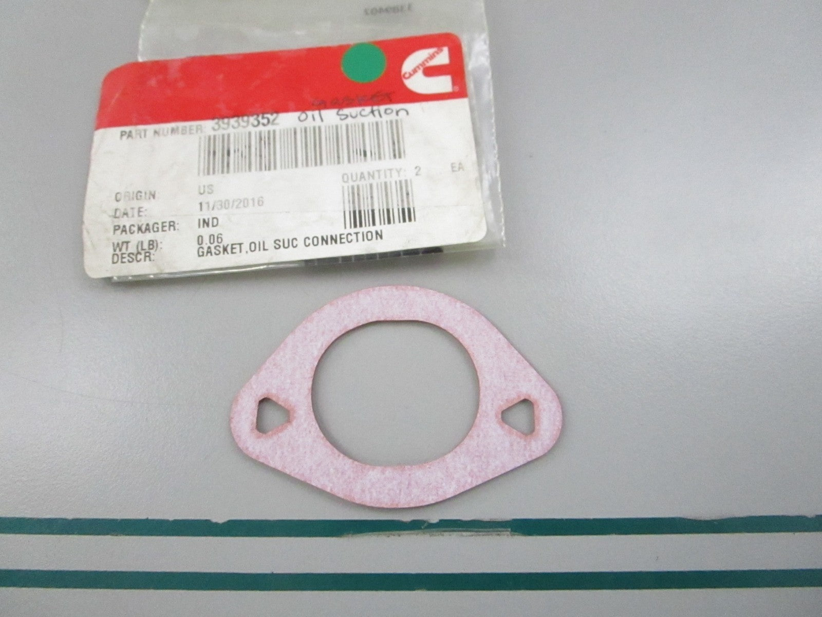 NEW OEM 3939352 Cummins Oil Suction Gasket 0810
