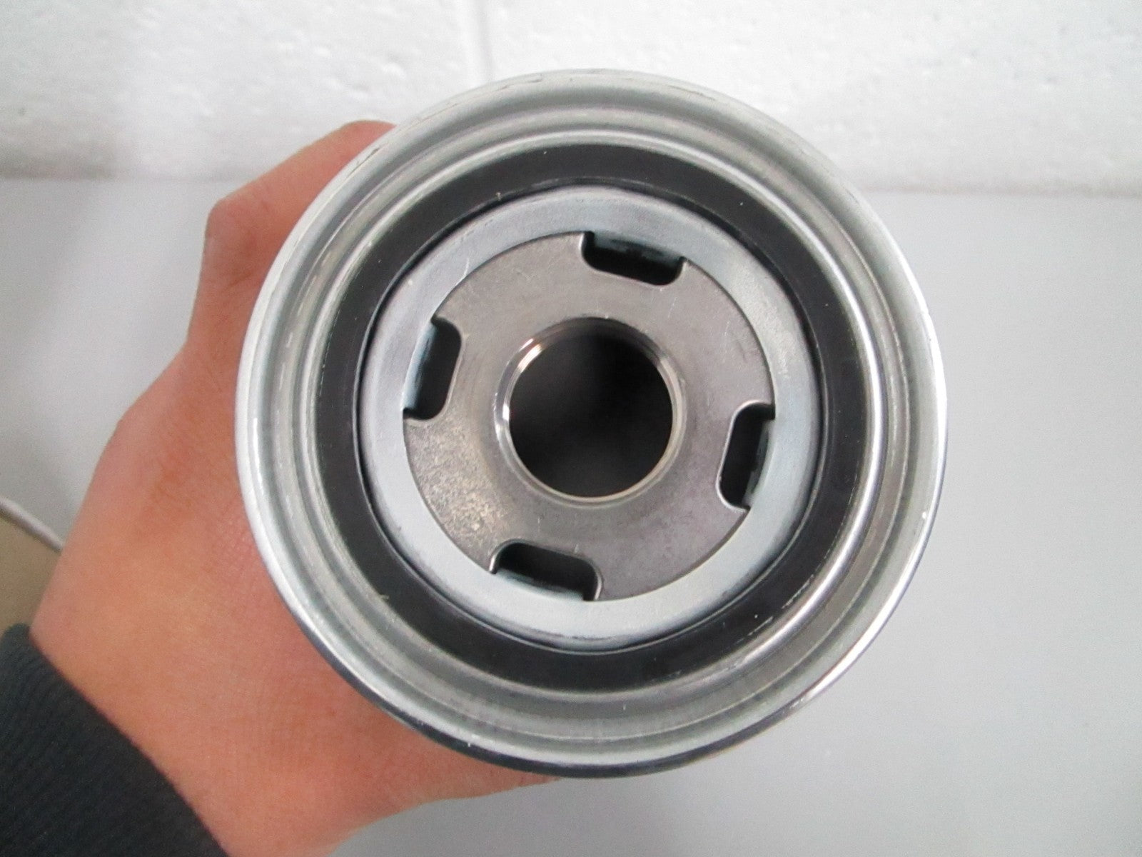 NEW OEM 33177 Wix Fuel Filter 0820