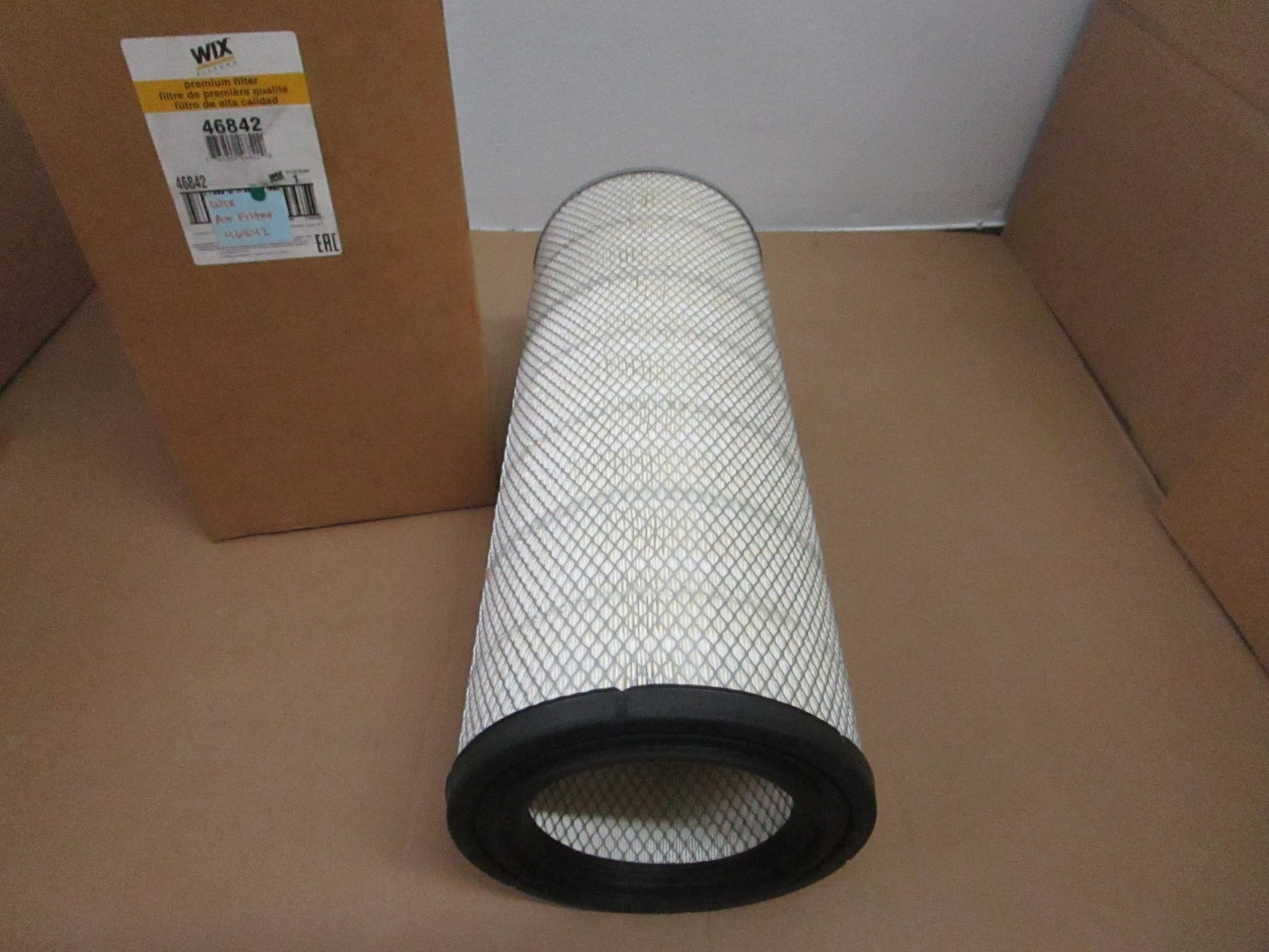 NEW OEM 46842 Wix Air Filter 0820
