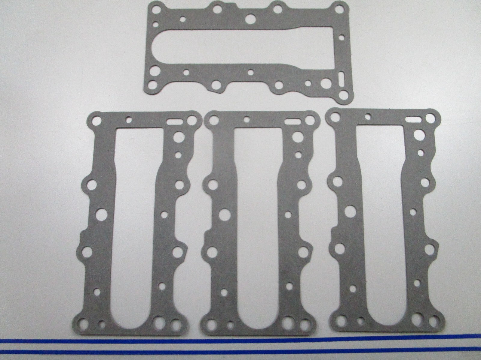 *NEW OEM* (LOT OF 4) 0810 OMC Johnson Evinrude Gasket 318925 0318925