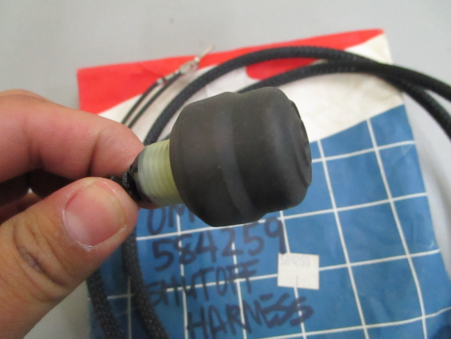 *NEW OEM* 0820 OMC Johnson Evinrude Stop Switch Assy 584259 0584259
