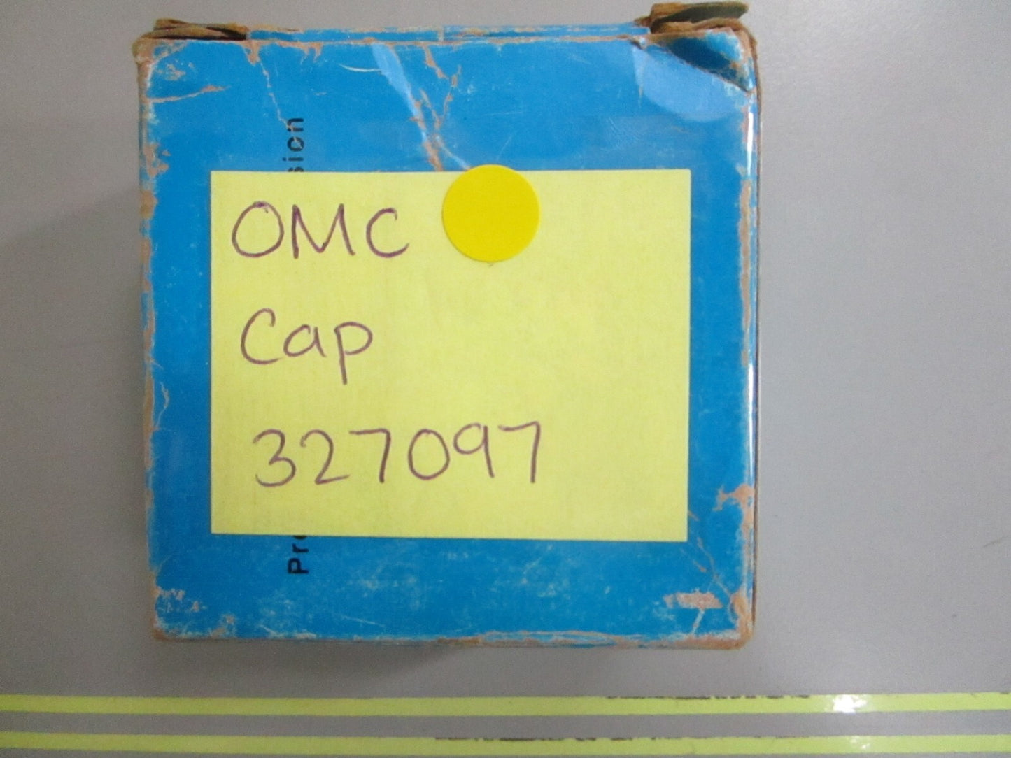 *NEW OEM* 0810 OMC Johnson Evinrude Cap 327097 0327097