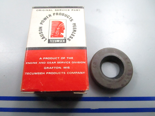 *NEW OEM* 0810 Tecumseh Oil Seal 28926