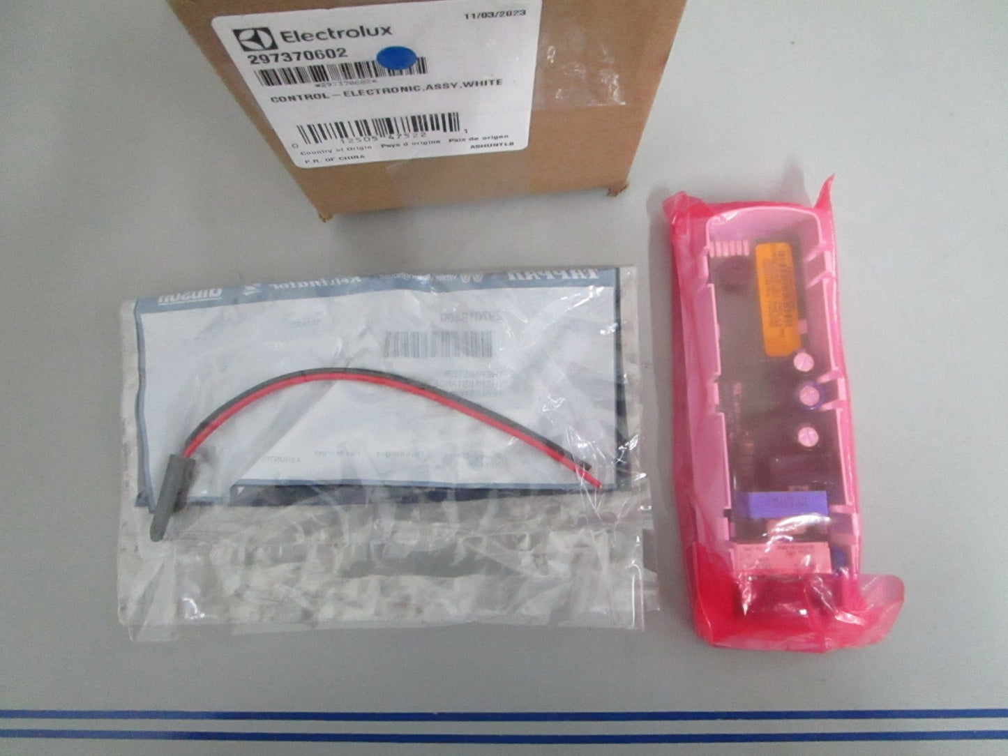 *NEW OEM* 0820 Electrolux Electronic Control Assy 297370602