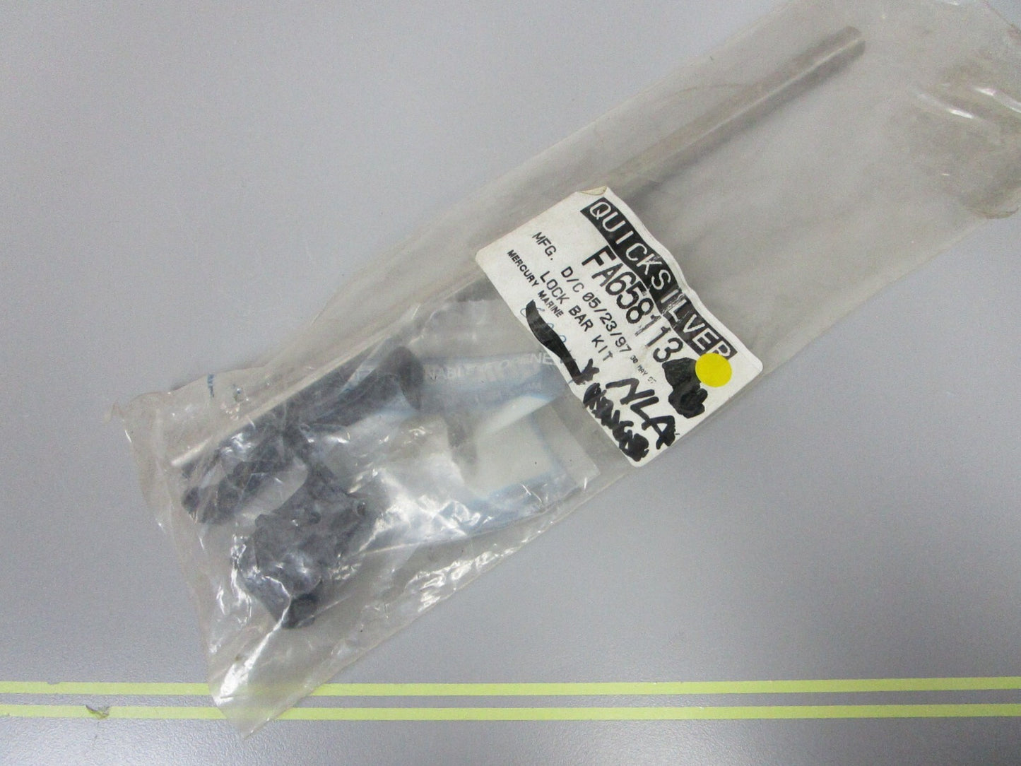*NEW OEM* 0810 Mercury Quicksilver Lock Bar Kit FA658113