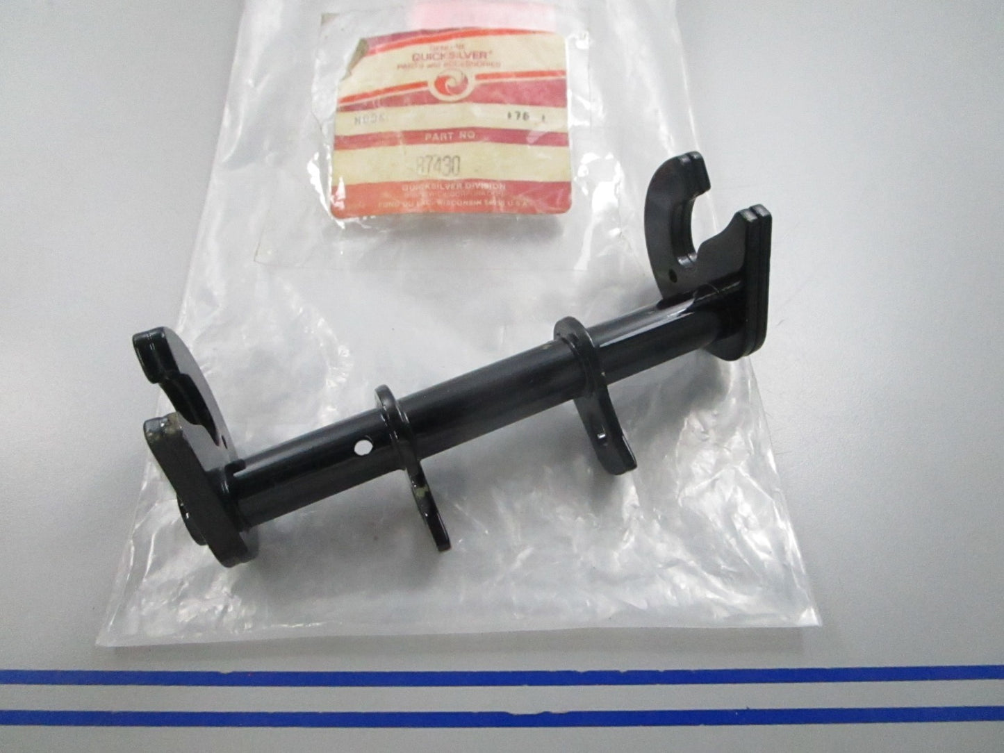 NEW OEM 87430 Mercury Quicksilver Reverse Lock Hook 0810