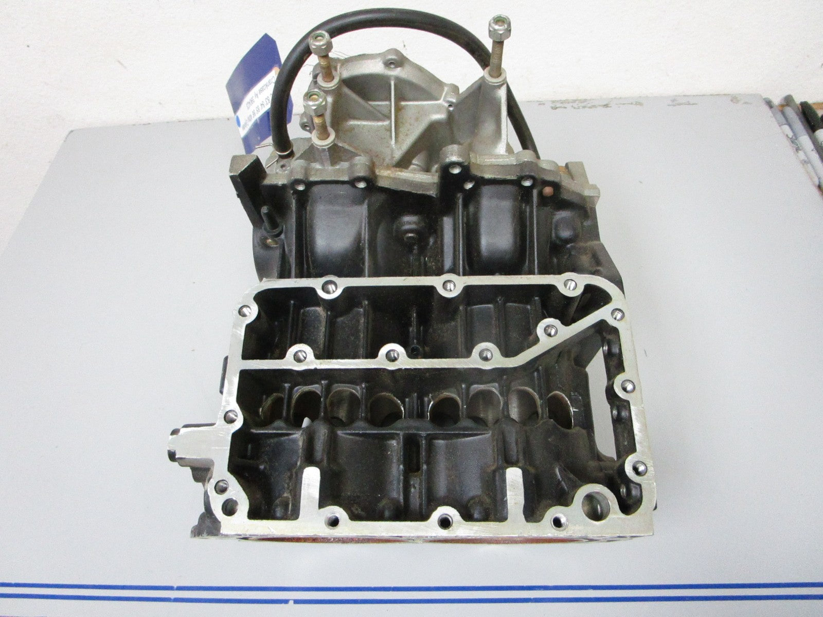 *NEW OEM* 0720 OMC Johnson Evinrude 83' 84' 85' 86' 40hp Cylinder Crankcase