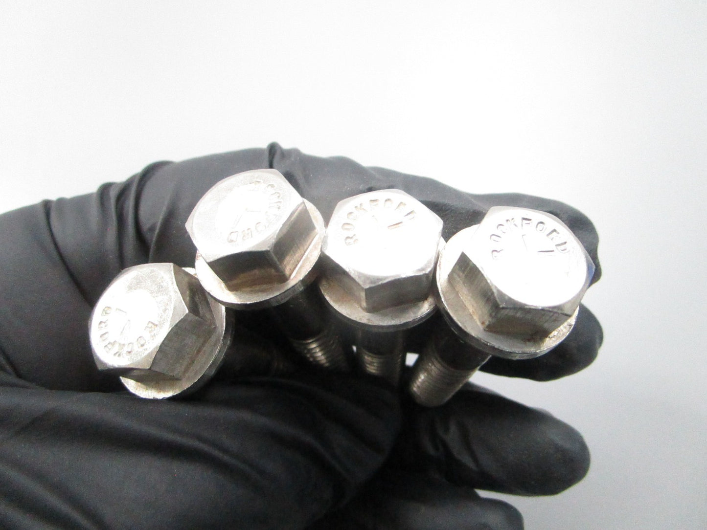NEW OEM (LOT OF 4) 330139 0330139 OMC Johnson Evinrude Screw 0810