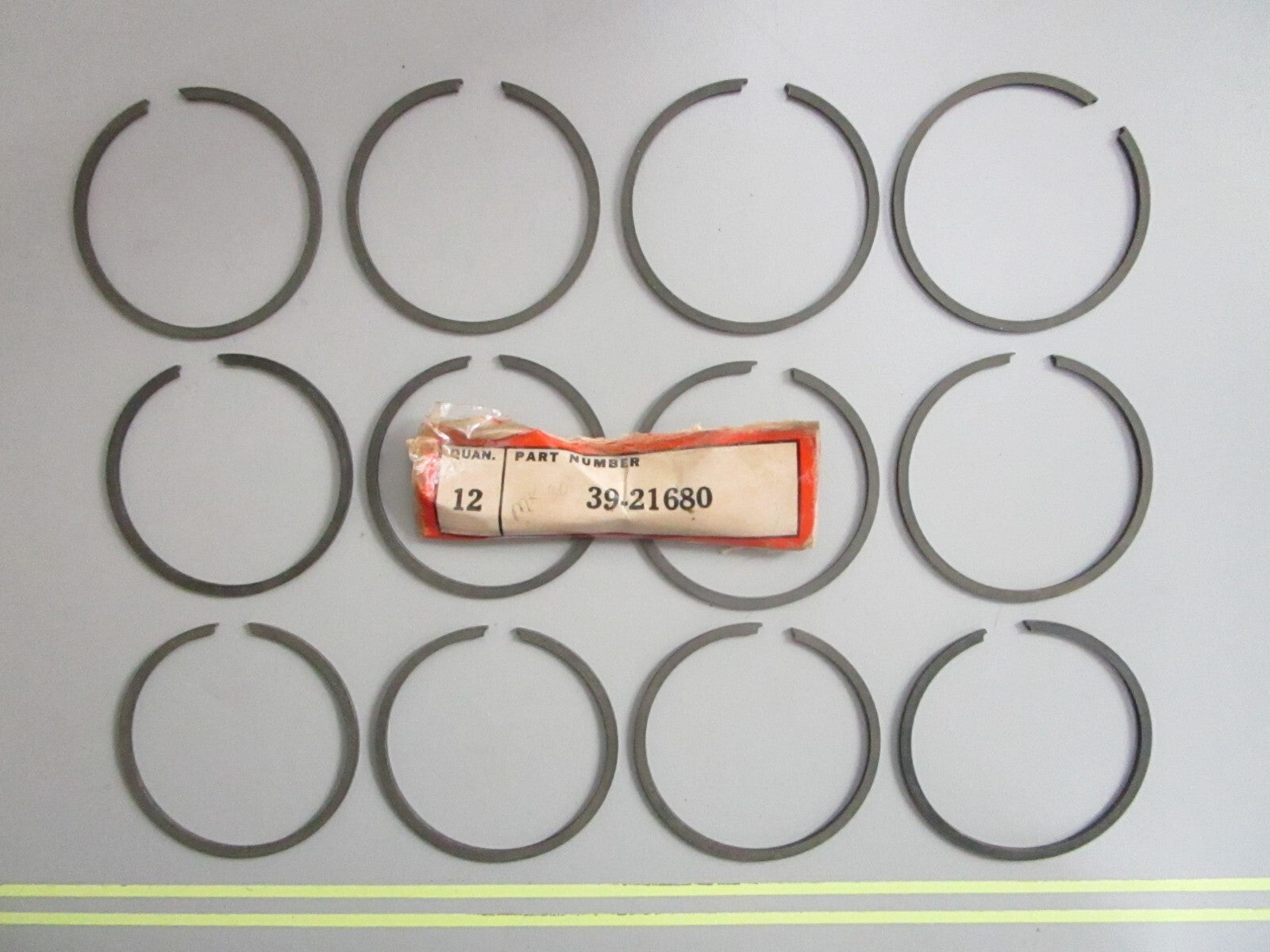 *NEW OEM* 0820 Mercury Quicksilver 12 Piston Ring Set 39-21680