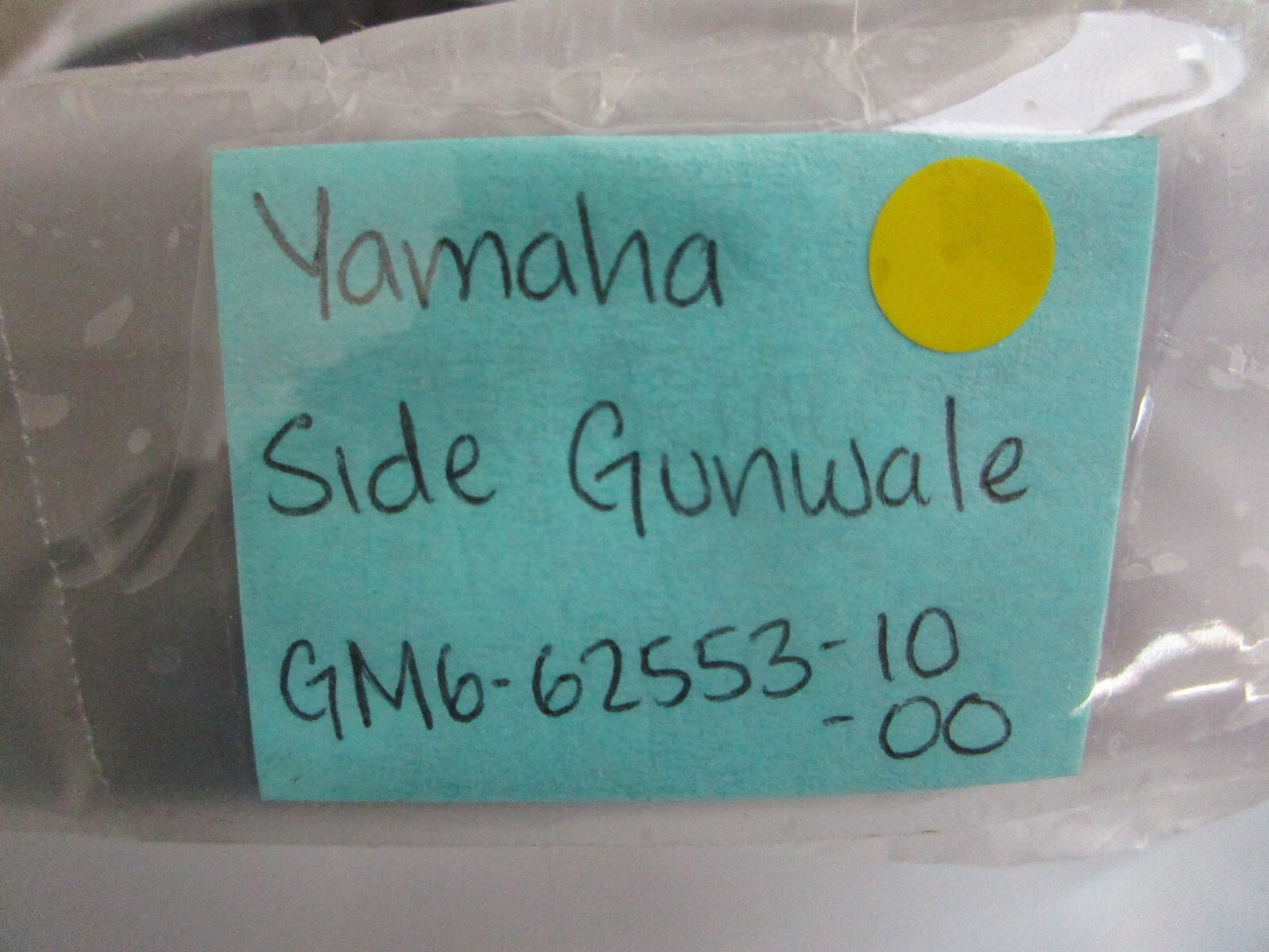 *NEW OEM* 0820 Yamaha Side Gunwale GM6-62553-10-00