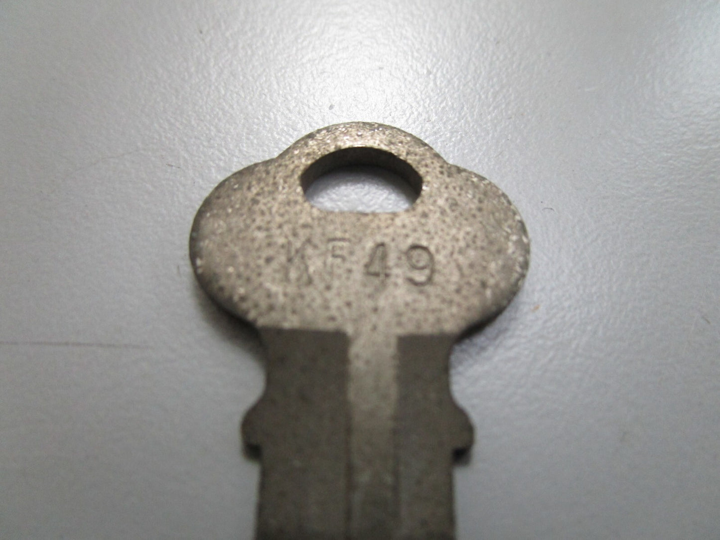 *NEW OEM* 0810 OMC Johnson Evinrude Ignition Key KF49 501564 0501564