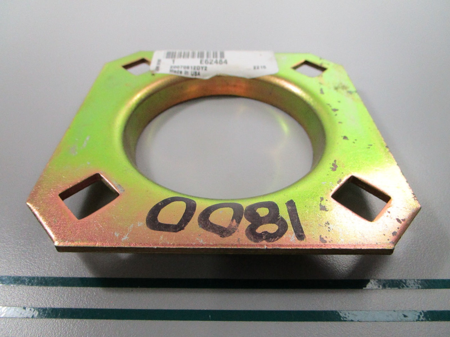 NEW OEM E62484 John Deere Flanged Bearing Housing 0810