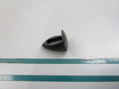 NEW OEM 3860524 Volvo Penta Retainer 0810