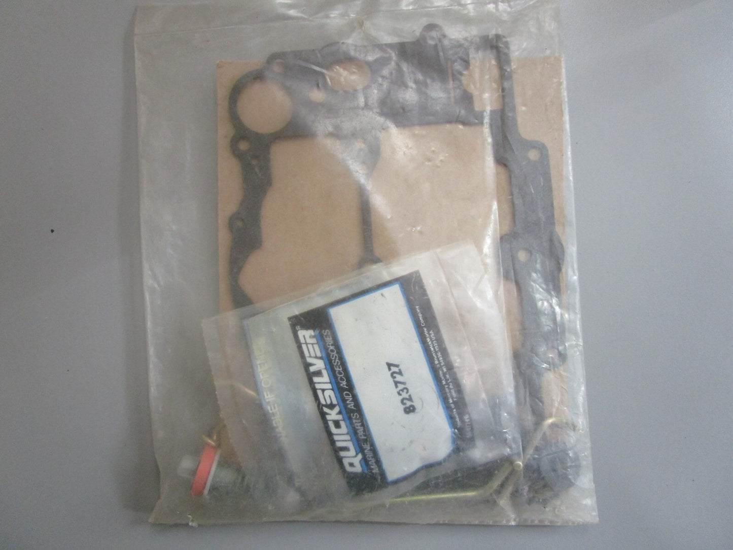 *NEW OEM* 0820 Mercury Quicksilver Overhaul Kit 835076