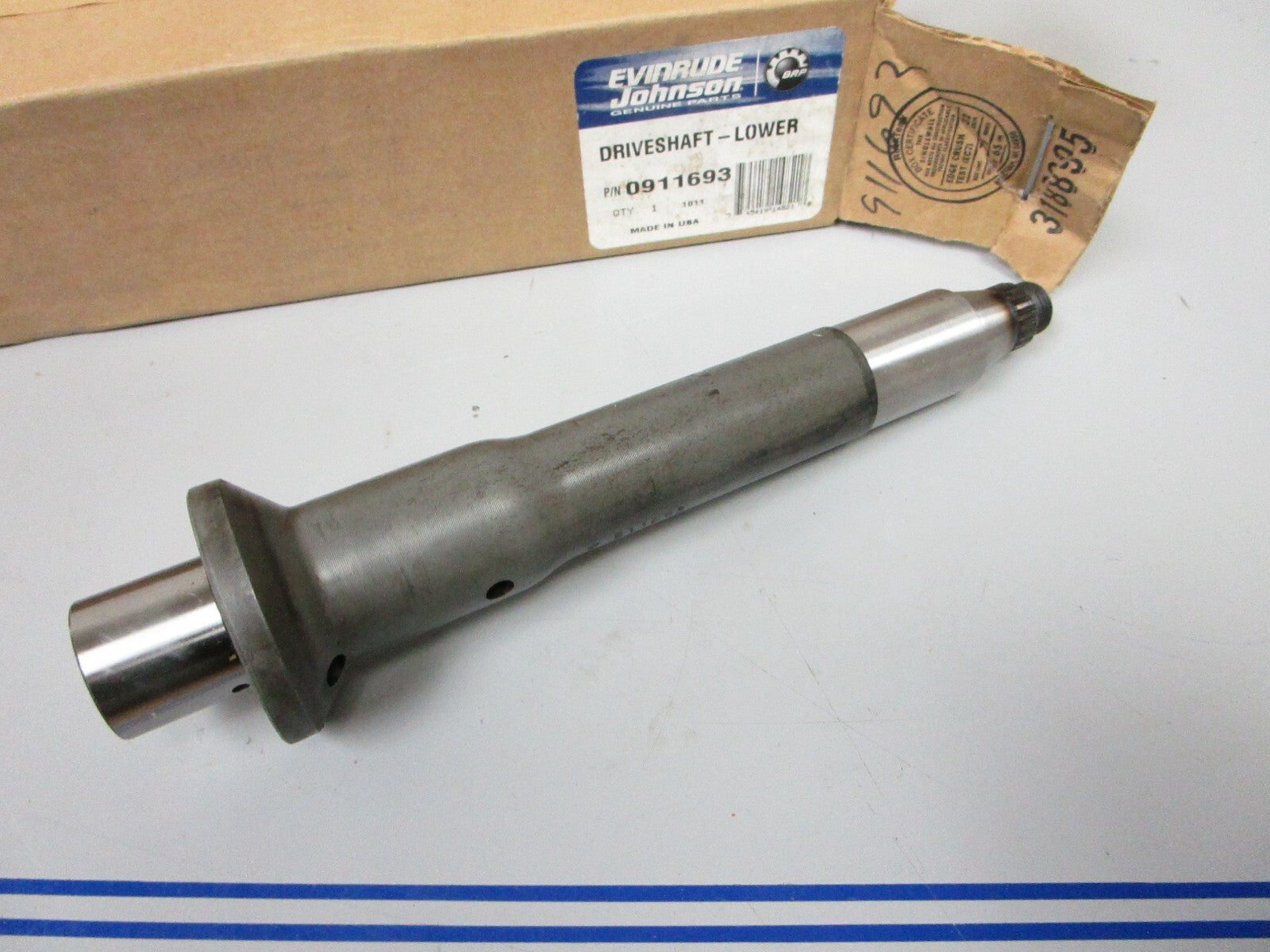 *NEW OEM* 0720 OMC Johnson Evinrude Driveshaft 911693 0911693