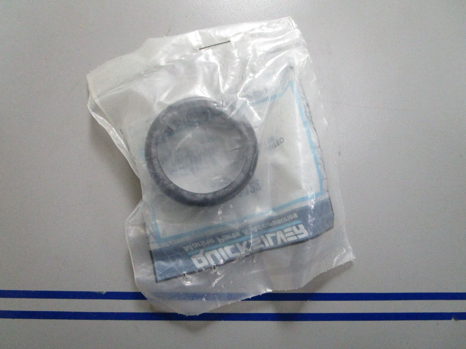 *NEW OEM* 0770 Mercury Quicksilver Grommet 25-889322