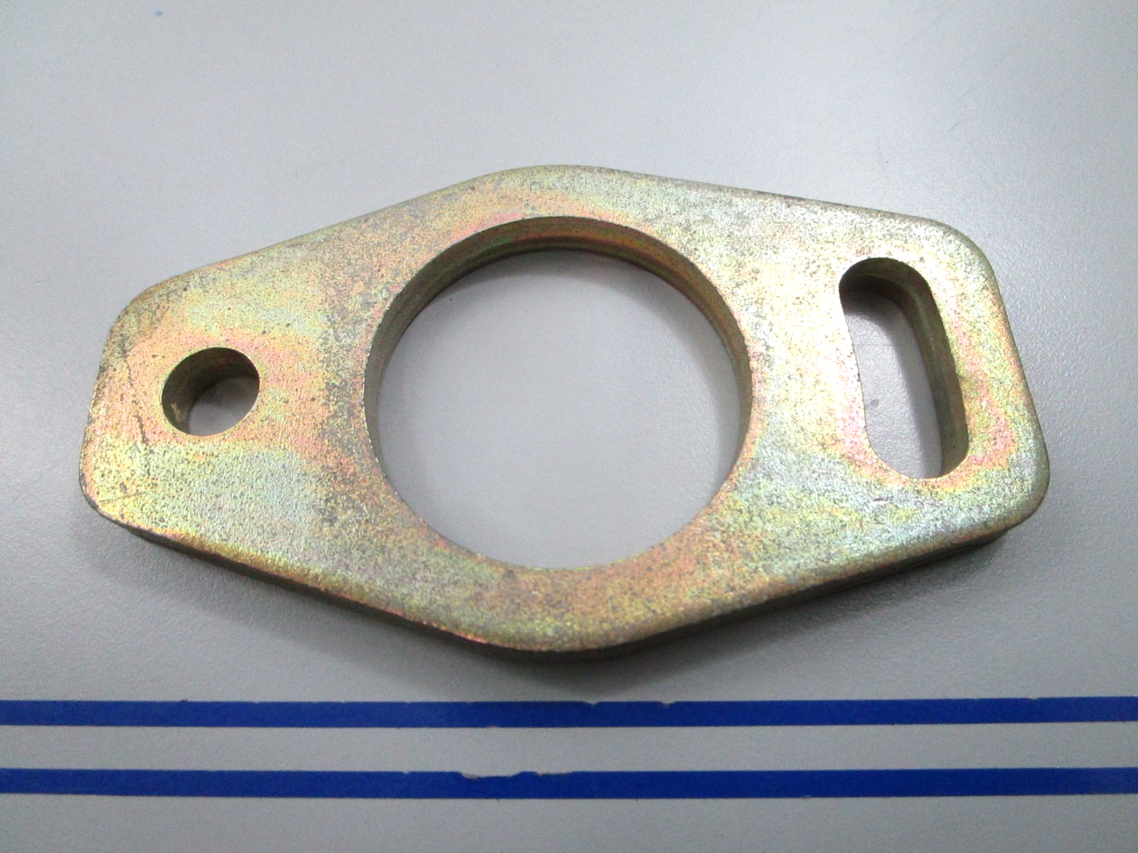 *NEW OEM* 0810 Volvo Penta Mount Spacer Washer 834463