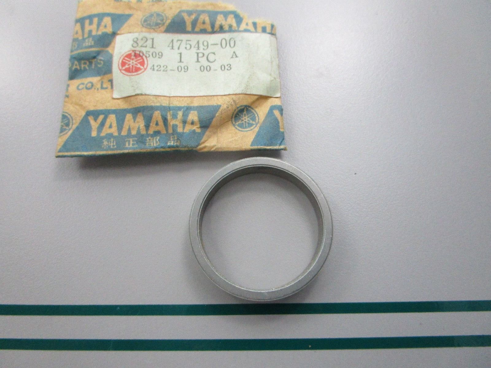 NEW OEM 821-47549-00-00 Yamaha Collar 0810