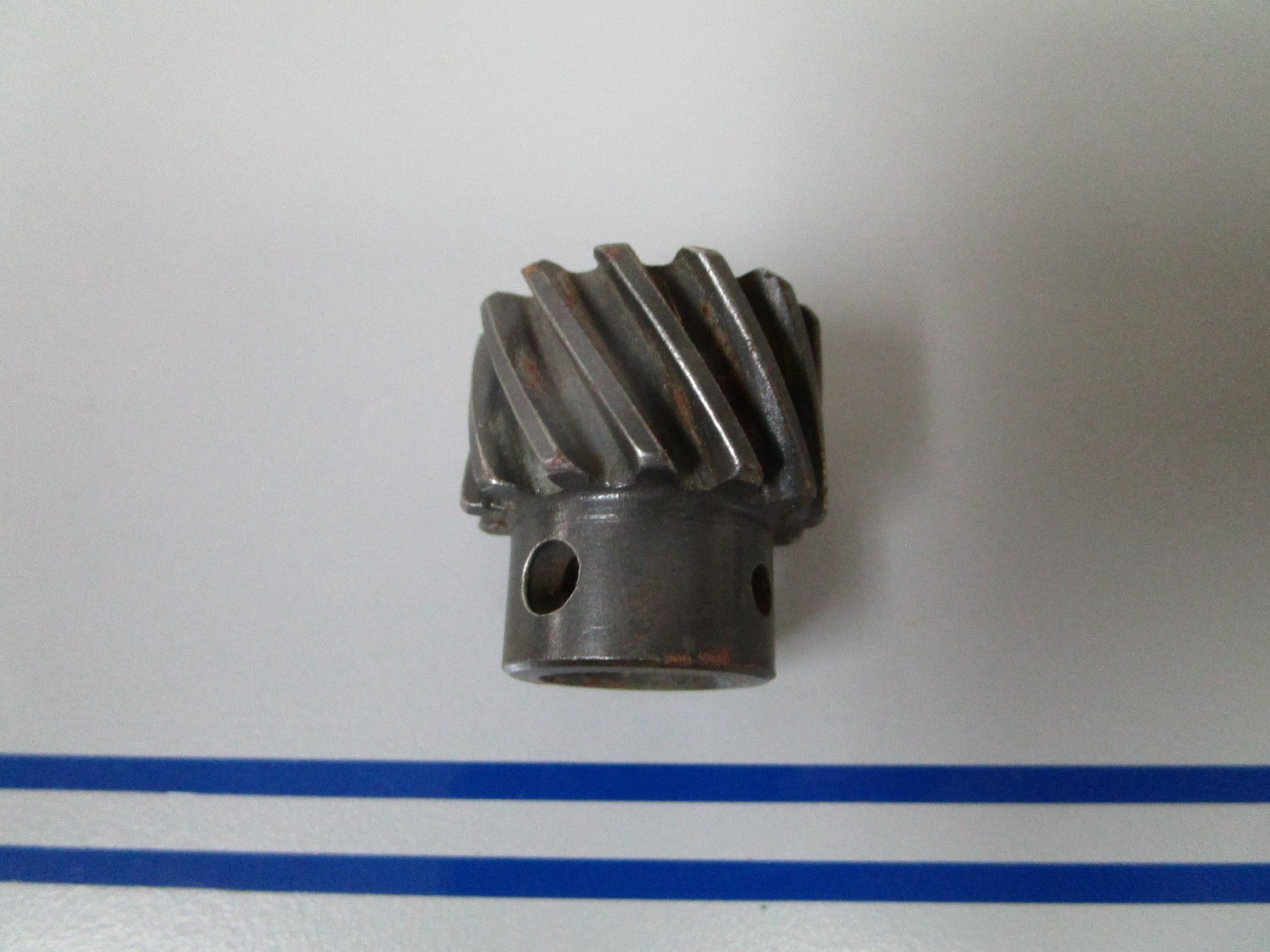 NEW OEM 311703 0311703 OMC Johnson Evinrude Drive Gear 0720