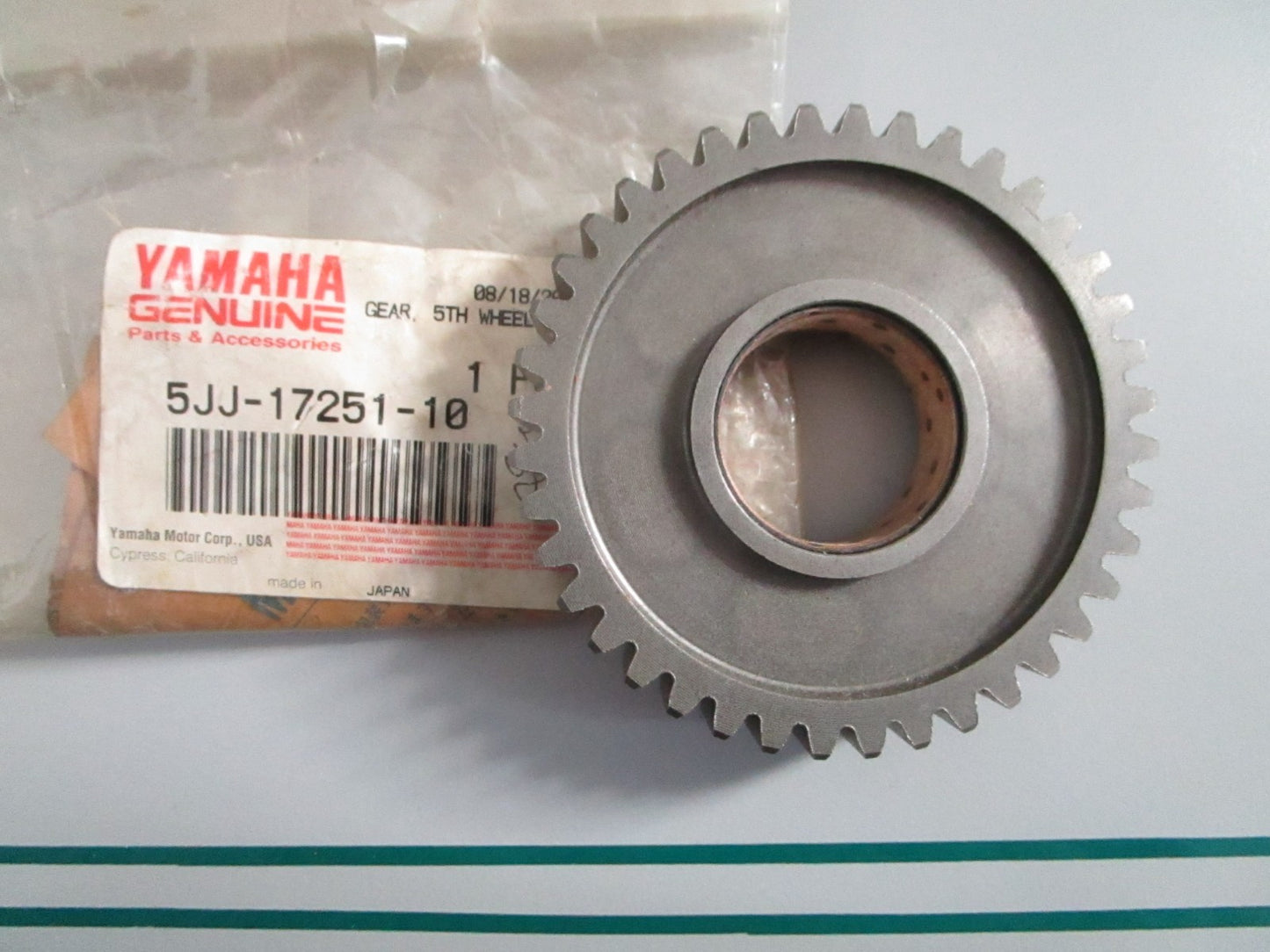 NEW OEM 5JJ-17251-10-00 Yamaha 5th Wheel Gear 0820