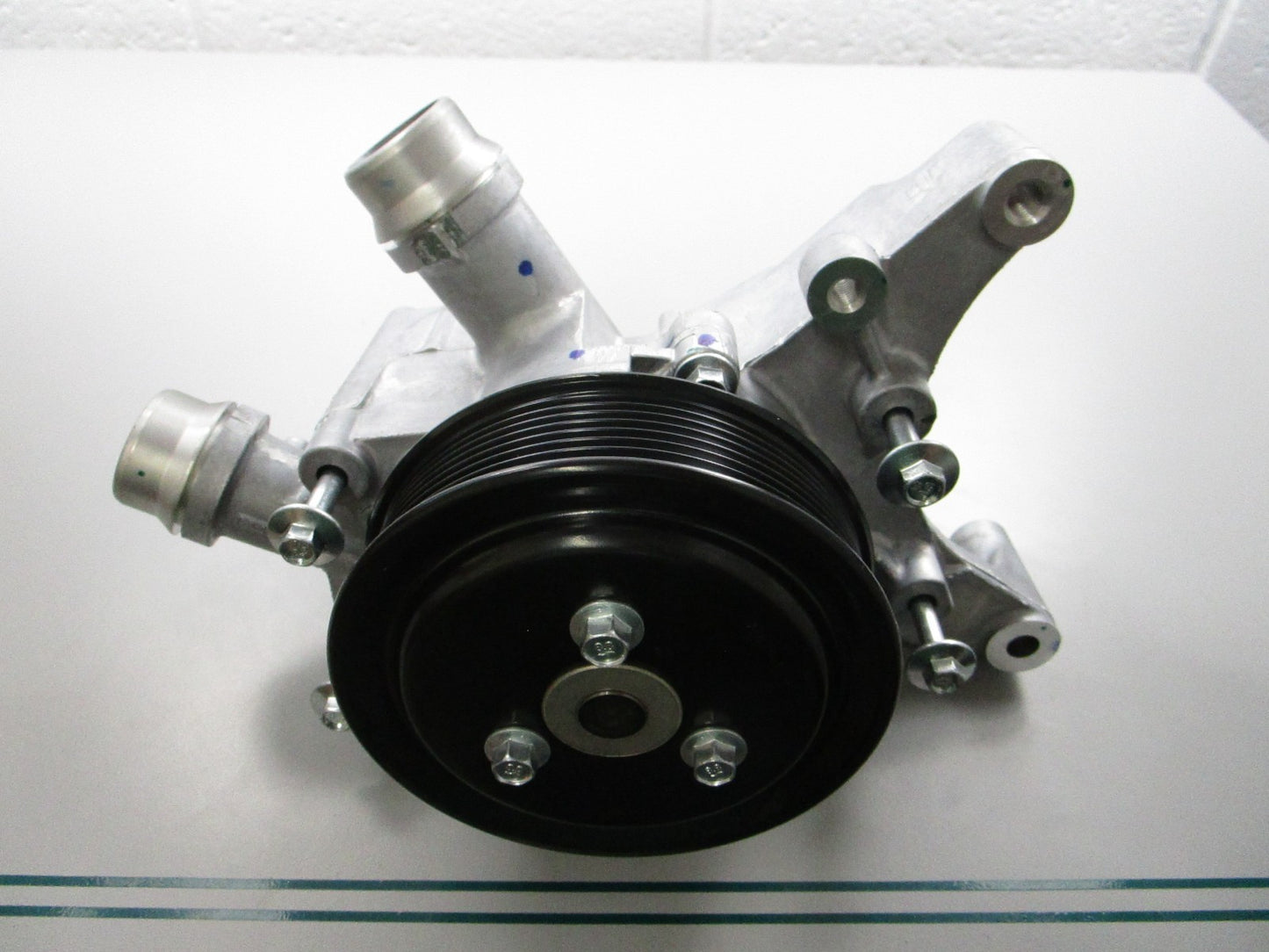 NEW OEM PW-503 BC3Z-8501-B For Motorcraft Water Pump 0820