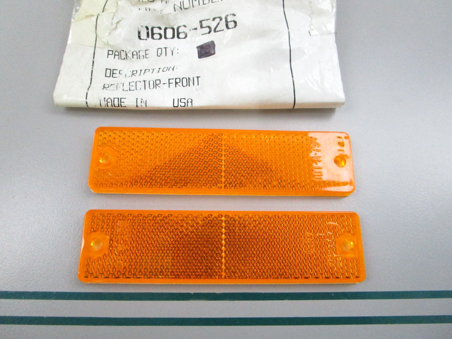NEW OEM (LOT OF 2) 0606-526 Arctic Cat Front Reflector 0810