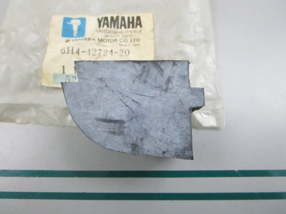 NEW OEM 6H4-42724-20-00 Yamaha Grommet 0810