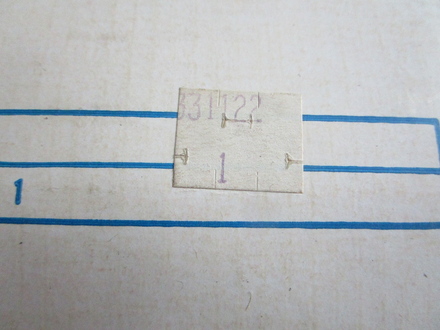 NEW OEM 331122 0331122 OMC Johnson Evinrude Bracket 0820