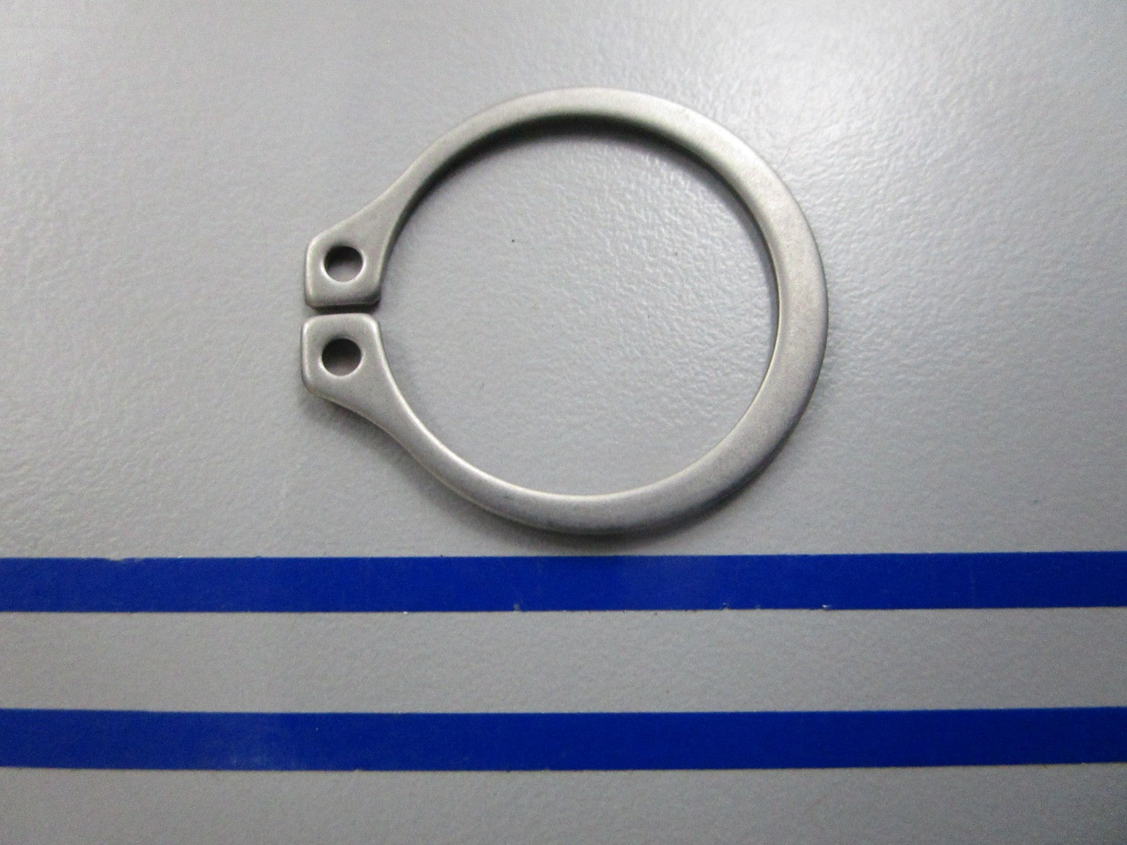 NEW OEM 308633 0308633 OMC Johnson Evinrude Retaining Ring 0810