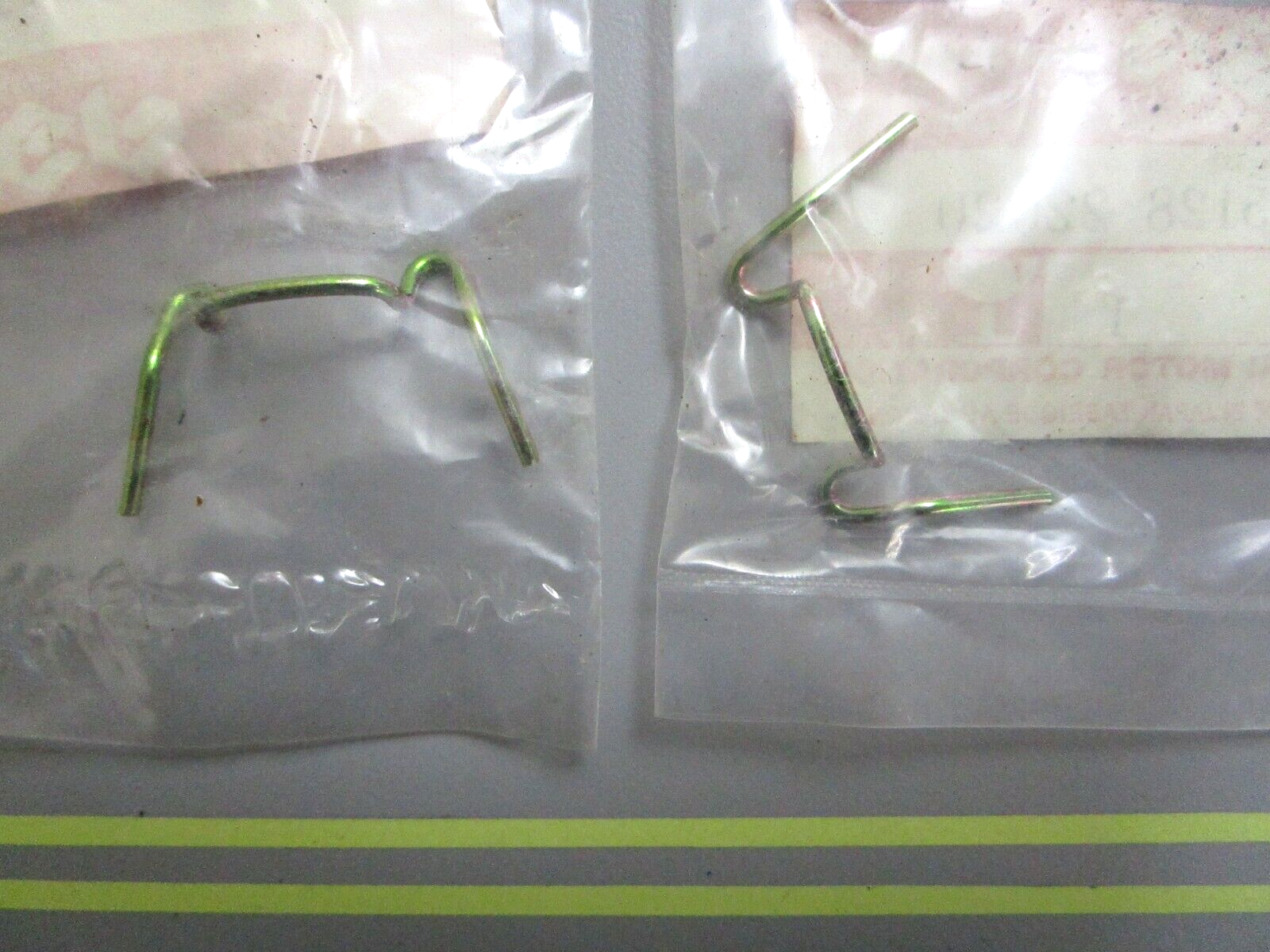 *NEW OEM* (LOT OF 2) 0810 Suzuki Support Spring 35128-22020