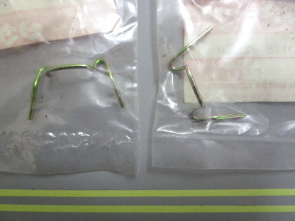 *NEW OEM* (LOT OF 2) 0810 Suzuki Support Spring 35128-22020