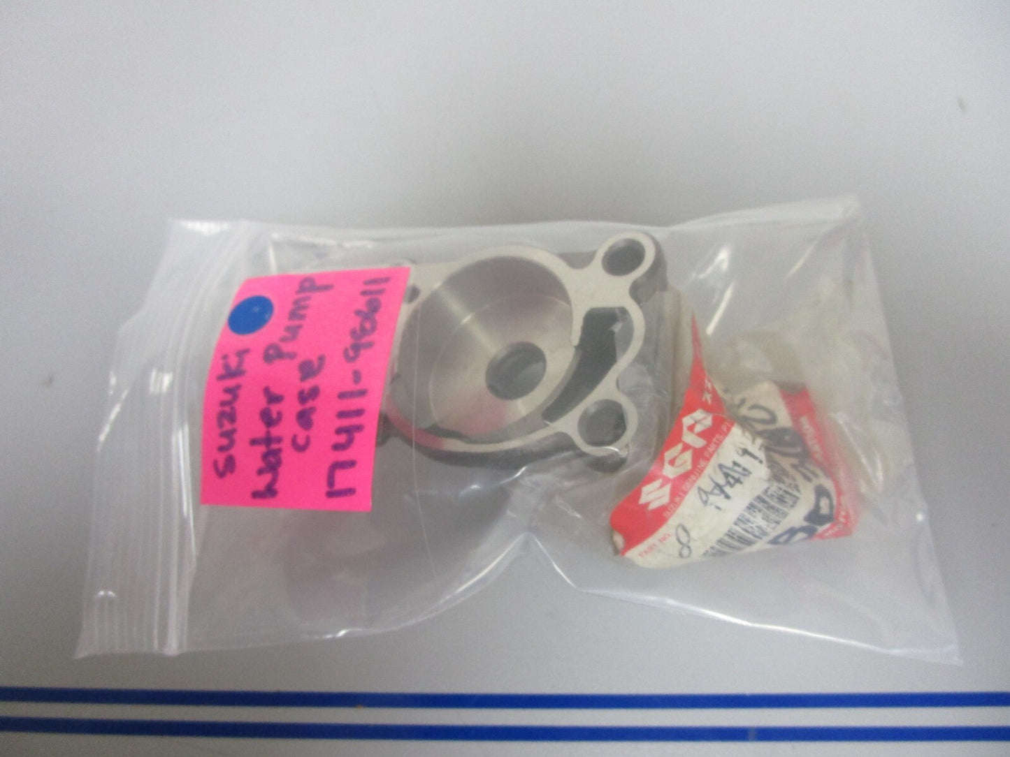 *NEW OEM* 0810 Suzuki Water Pump Case 17411-98611