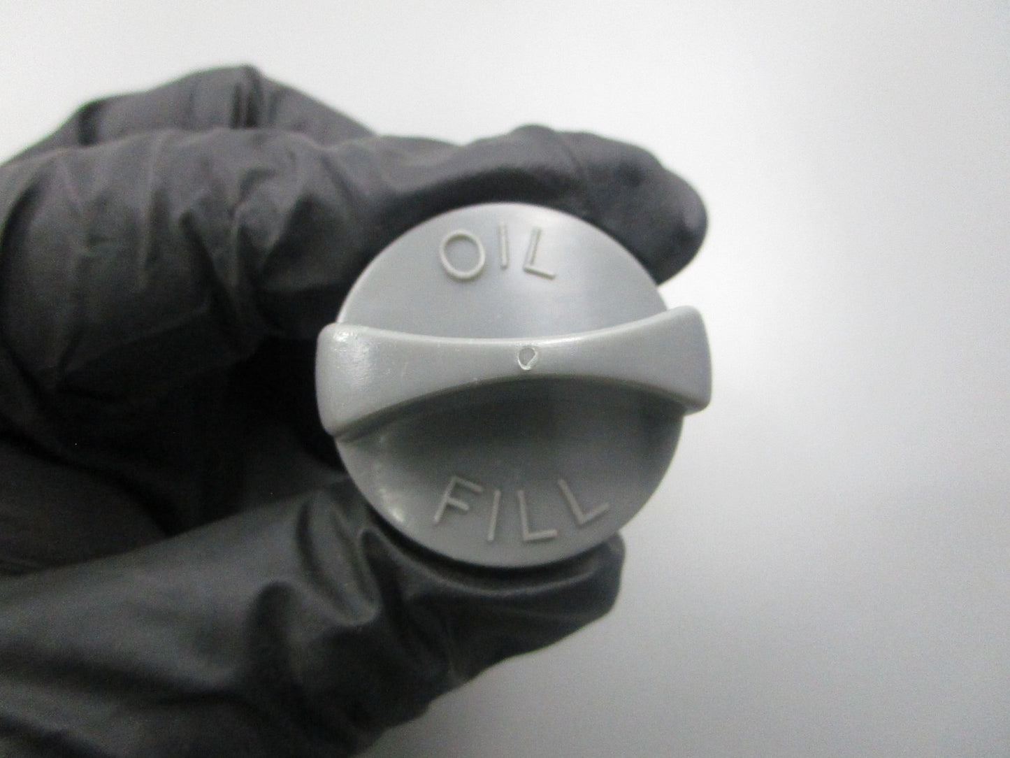 NEW 125-330 Replaces: 280663 Stens Oil Cap 0810