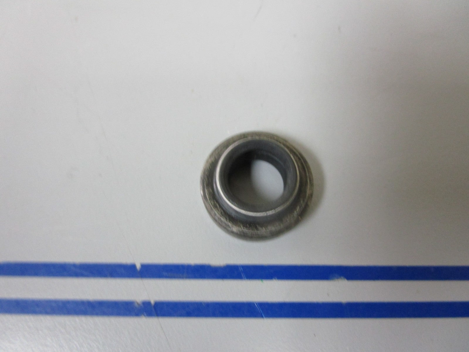 *NEW OEM* 0720 OMC Johnson Evinrude Oil Seal 3853655