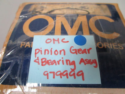 *NEW OEM* 0810 OMC Johnson Evinrude Pinion Gear & Bearing Ay 979999 0979999