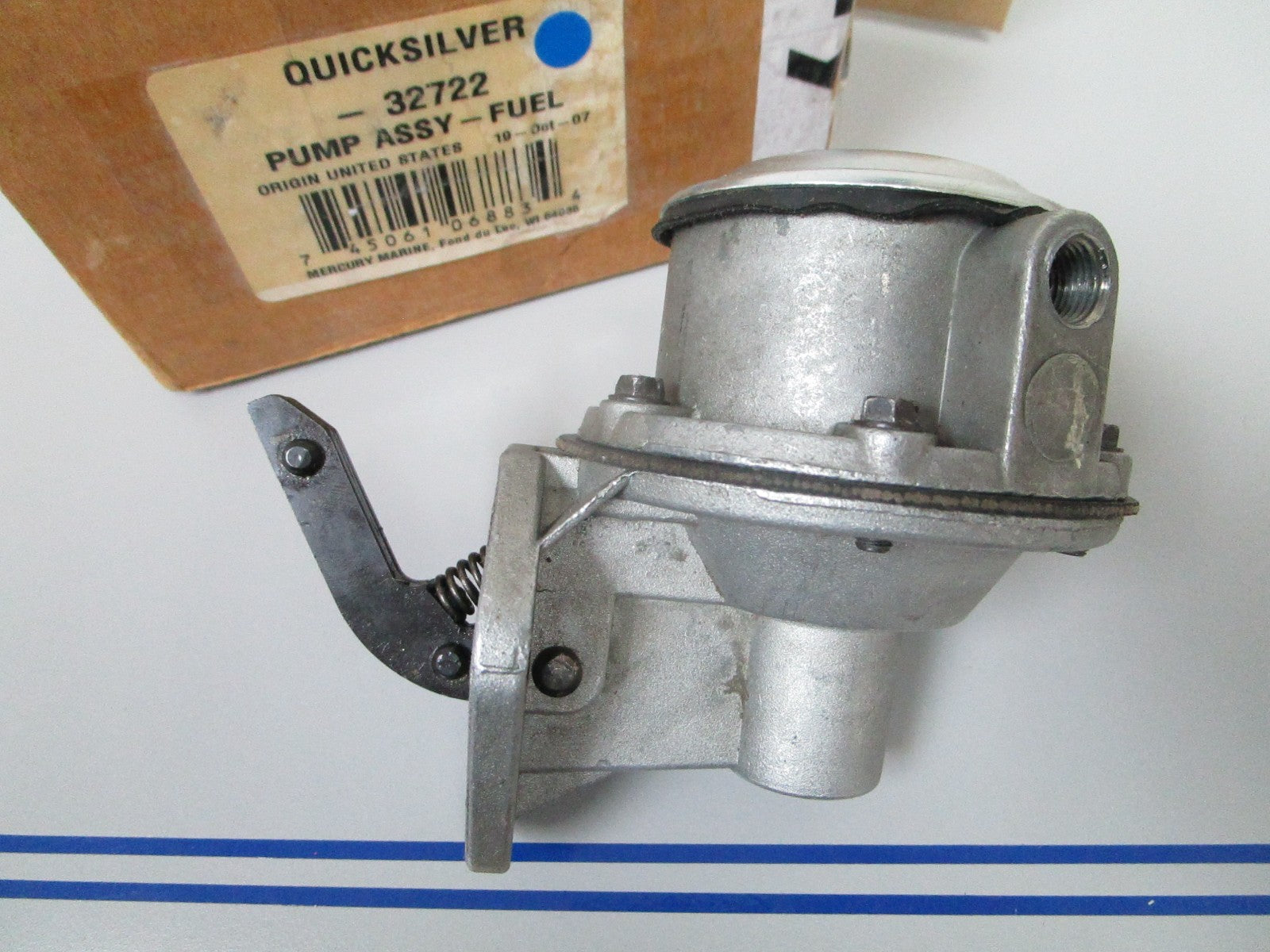 NEW OEM 32722 Mercury Quicksilver Fuel Pump Assembly 0720