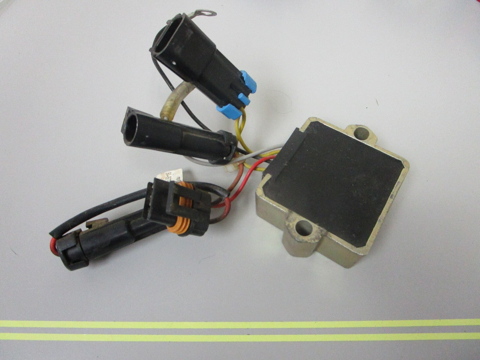 *NEW OEM* 0720 Mercury Quicksilver Voltage Regulator 893640T01