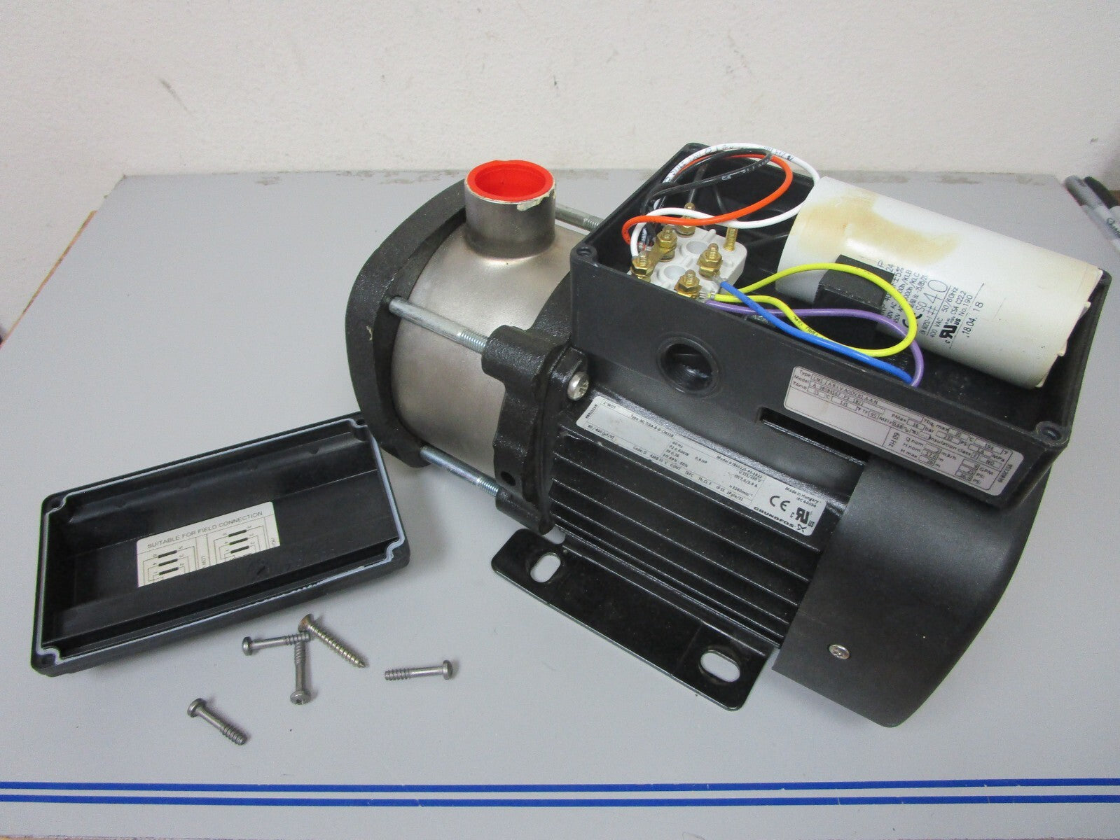 *NEW* 0720 Grundfos Multistage Centrifugal Pump 97850225 98584167