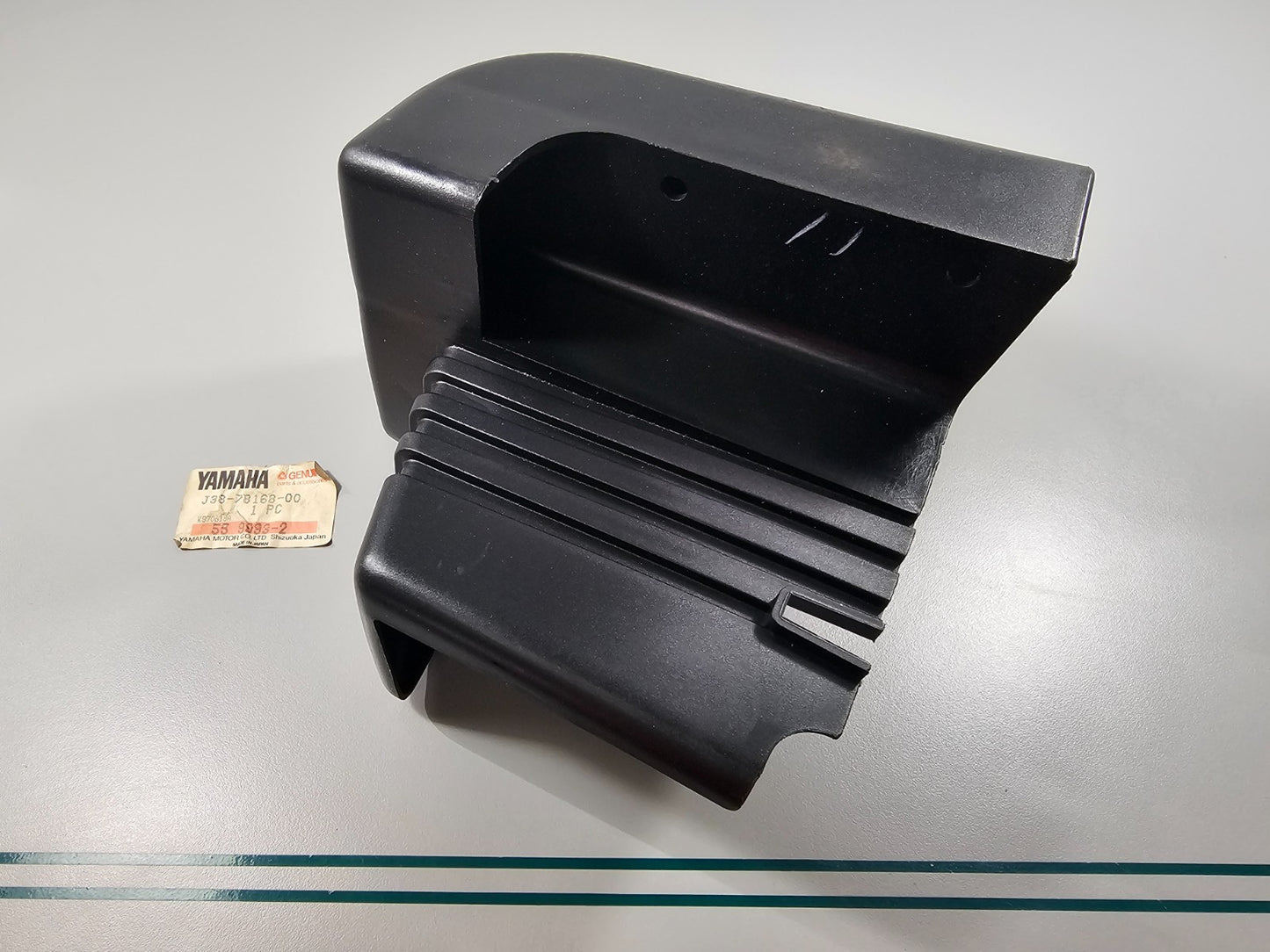 NEW OEM J38-78168-00-00 Yamaha Right Rear Bumper End Cap 0810