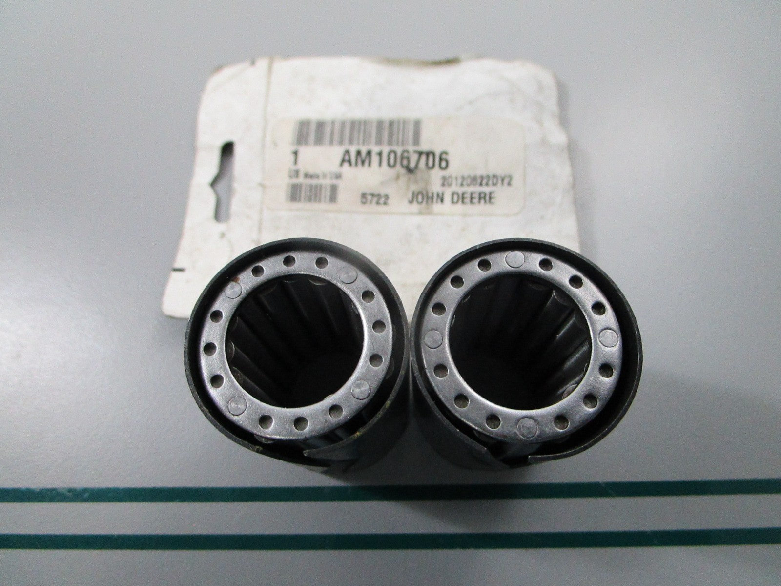 NEW OEM (LOT OF 2) AM106706 John Deere Cylindrical Roller Bearing 0810
