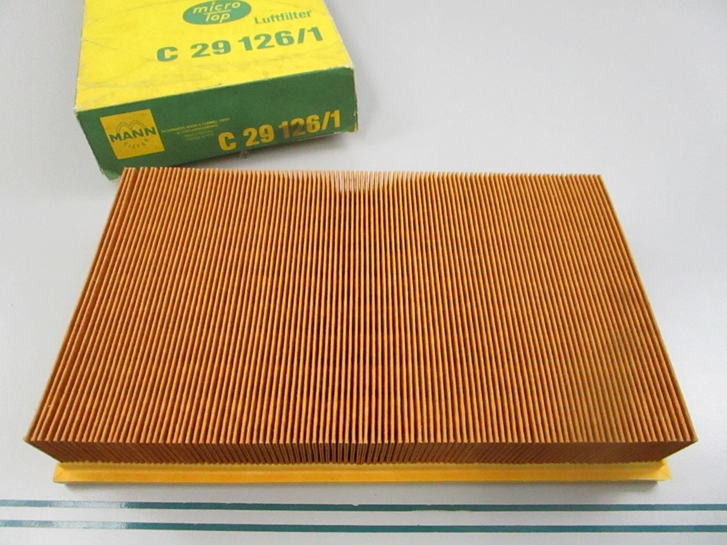 NEW OEM 6010940404 Mercedes-Benz Mann Filter 0810