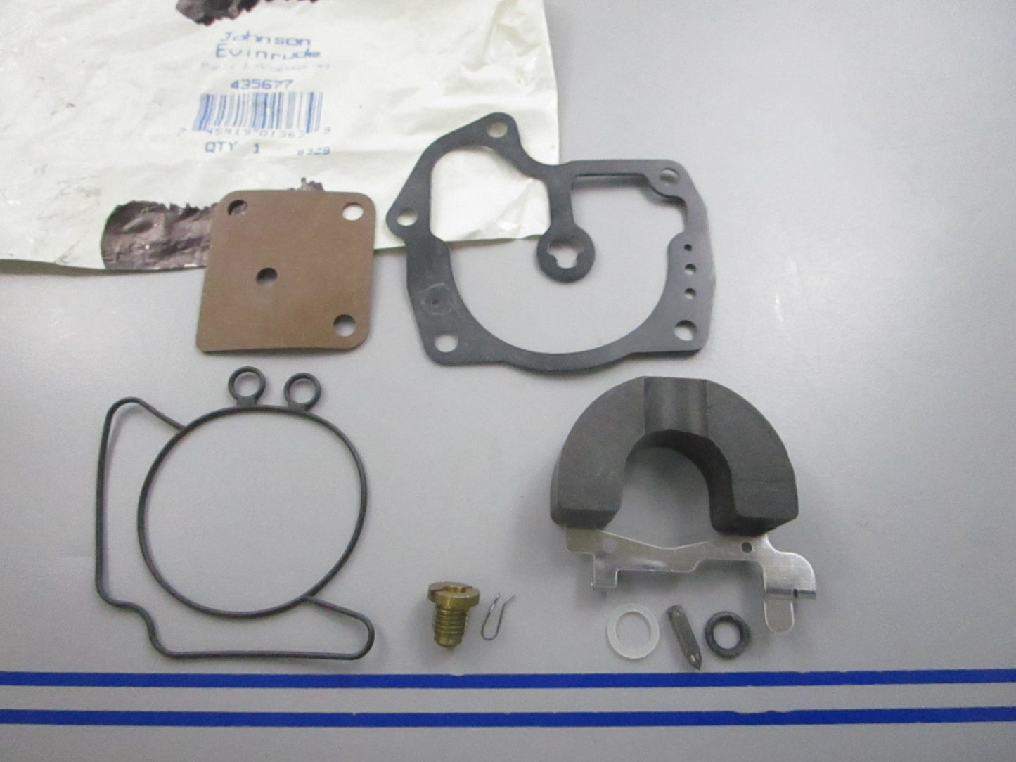 NEW OEM 435677 0435677 OMC Johnson Evinrude Carburetor Repair Kit 0810