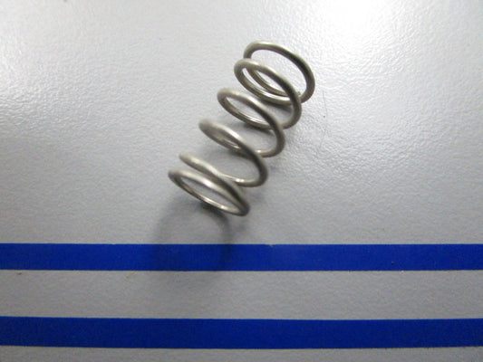 *NEW OEM* 0810 OMC Johnson Evinrude Idle Screw Spring 331591 0331591