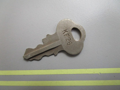 *NEW OEM* 0810 OMC Johnson Evinrude Ignition Key KF26 501541 0501541