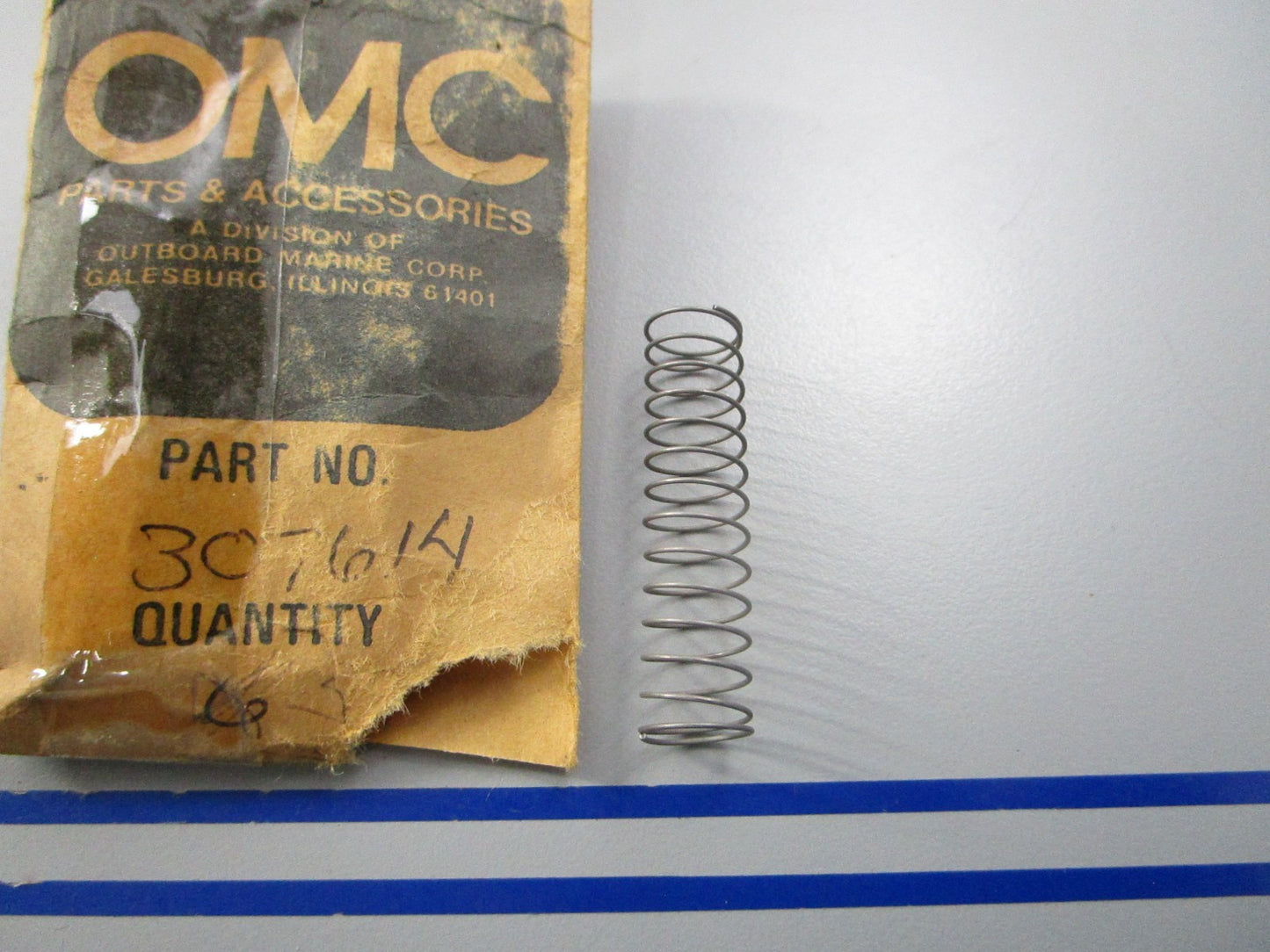 NEW OEM 307614 0307614 OMC Johnson Evinrude Spring 0810