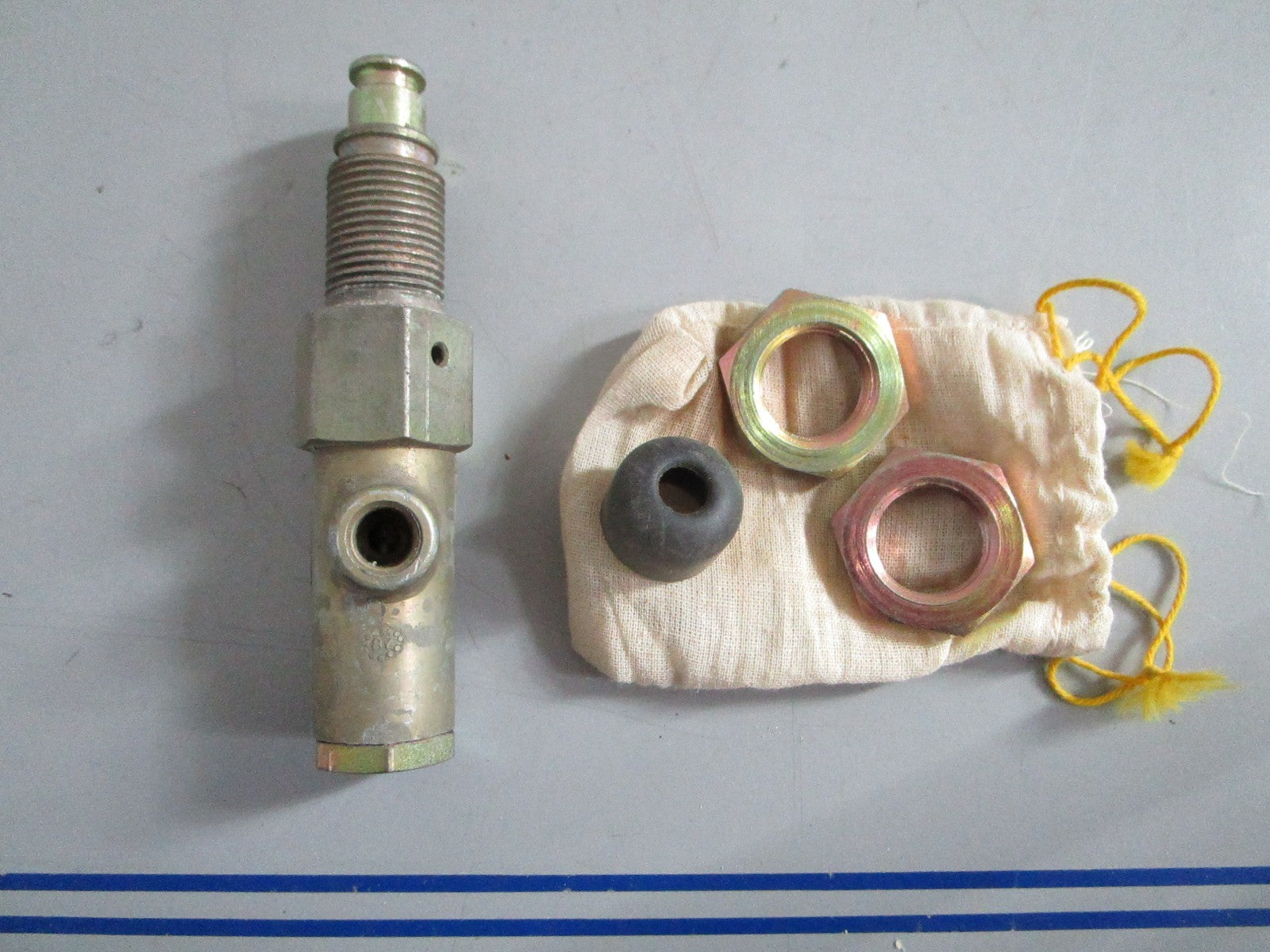 NEW OEM 5D-4382 CAT Air Brake Valve Assy 0820