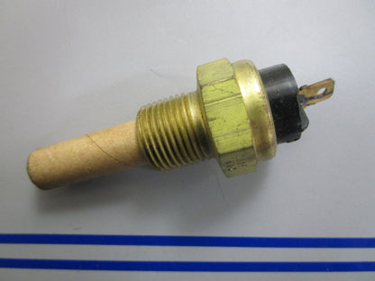 *NEW OEM* 0820 Volvo Penta Switch 841890
